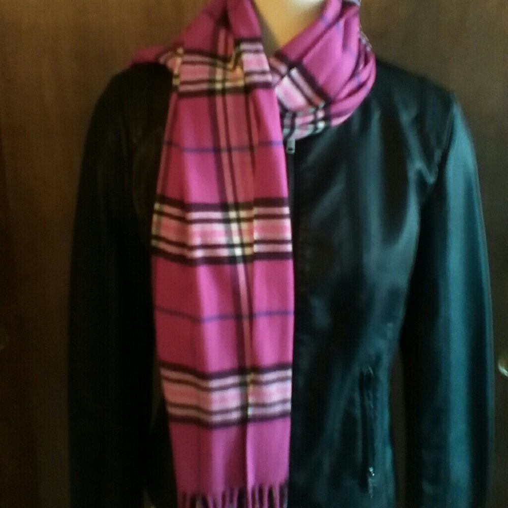 NWOT Cashmere feel pink plaid scarf